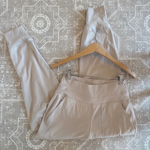 Athleta Venice Jogger Pants Light Beige Zipper Pockets Size S - Picture 3 of 8